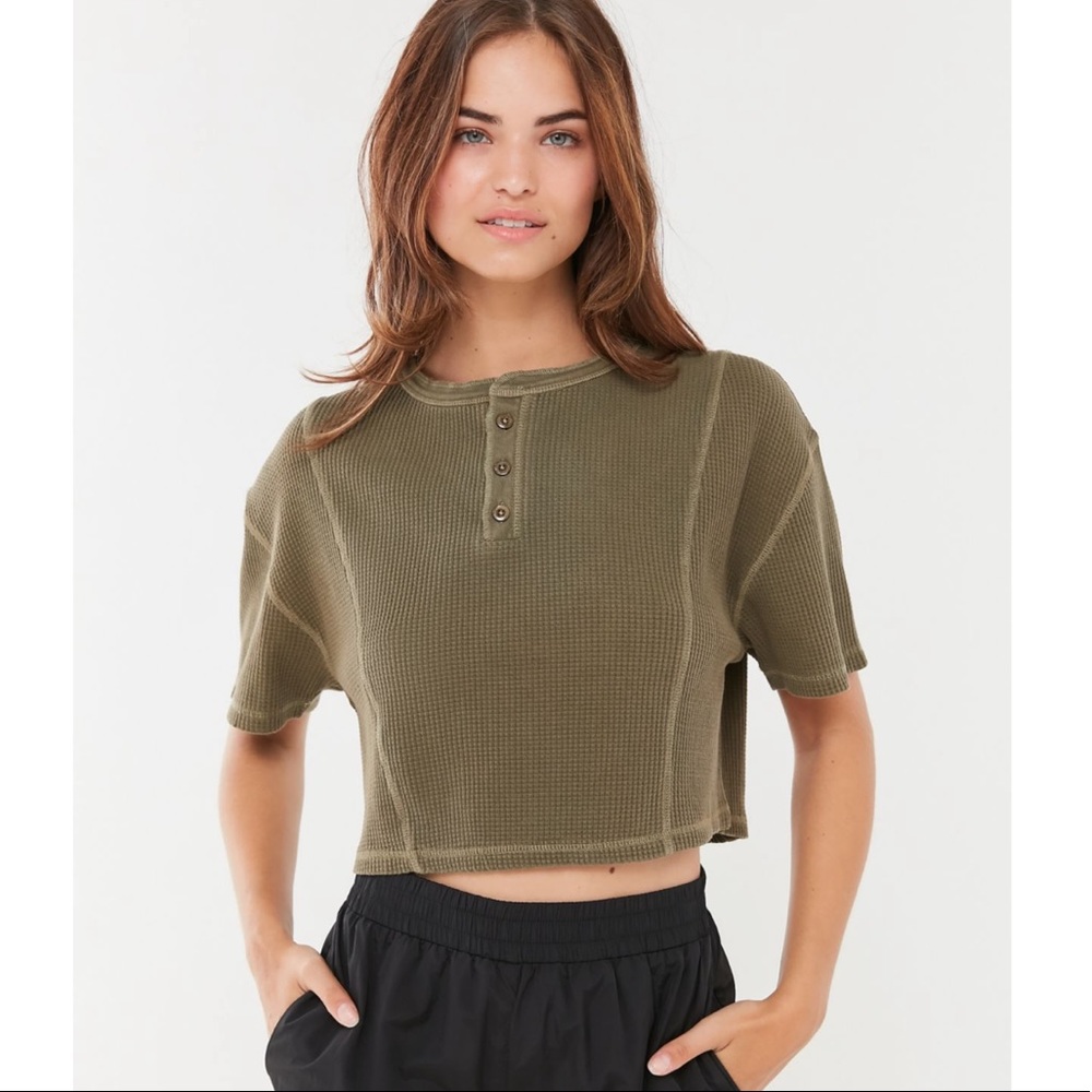 UO Cropped Thermal Tee